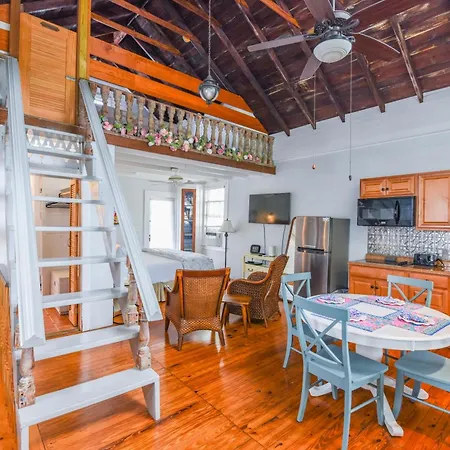 Apartamento New Coastal Rose - Bright Loft With High Ceilings